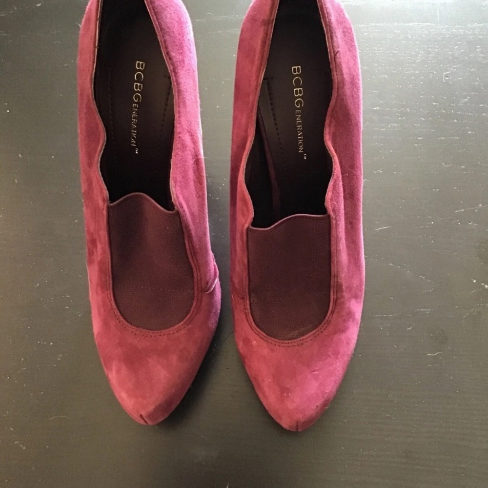 BCBG Women's Burgundy Heels Spike High Suede Shoes size 9